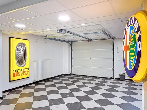 Propriété de 272m²  édifiée sur un terrain de 680m²