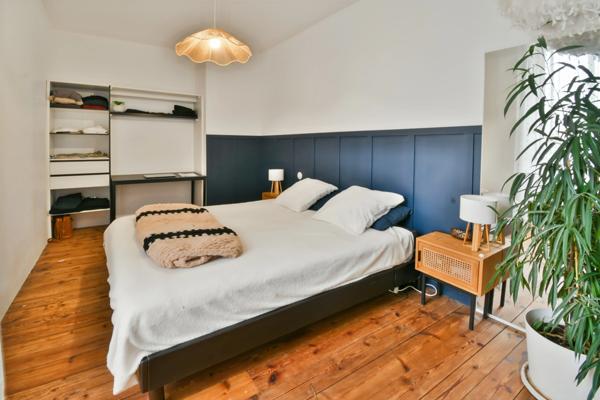 Maison à vendre 9 pièces proche de TONNAY CHARENTE (17)