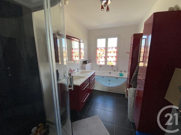 Maison à vendre  7 pièces - 173,17 m2 PERIGNY - 17