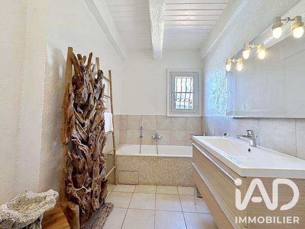 Maison à vendre 9 pièces 200 m² Tourrettes