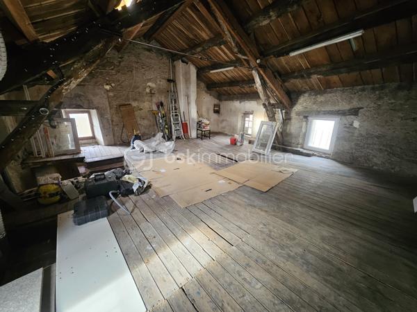 Maison de village de 214 m²