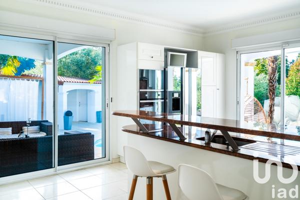 Maison à vendre 8 pièces 252 m² Isle