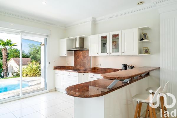 Maison à vendre 8 pièces 252 m² Isle