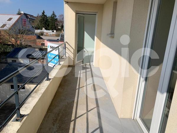 Location 3 Pieces 57 80090 Amiens 25 0660 01 0056