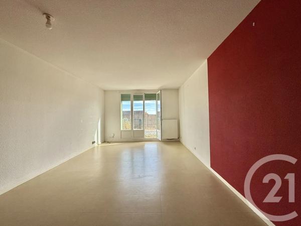 Appartement F3 à vendre  3 pièces - 64,05 m 2   YZEURE  - 03