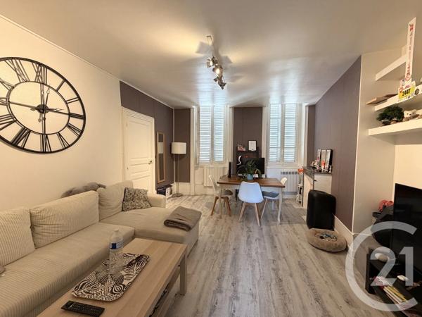Appartement F3 à vendre  3 pièces - 64,05 m 2   YZEURE  - 03