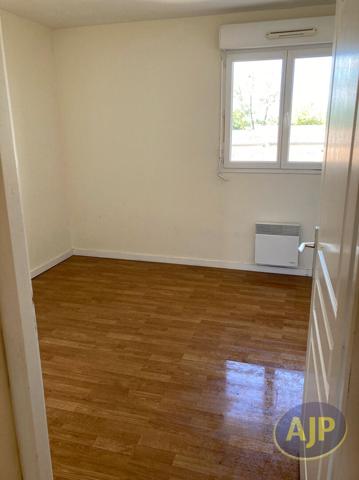 Vente maison Montpouillan : 128 000 € - AJP Immobilier Le Bouscat