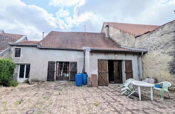 Vente Maison 4 pièces 148 m2 à Neufchâteau