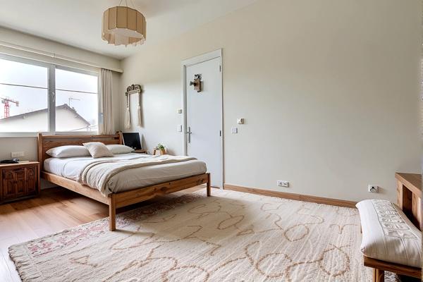 Dernier étage ? 3 pièces lumineux avec balcon à Colombes