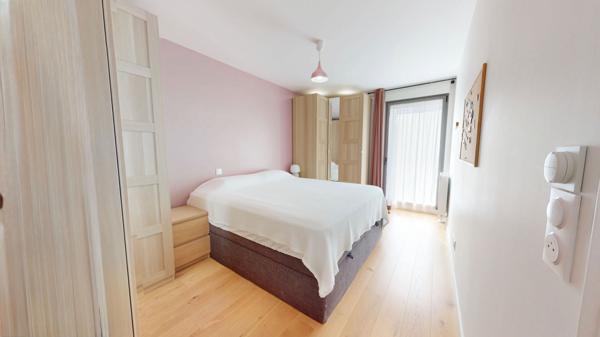 APPARTEMENT PRESQUE'ILE DE CAEN AVEC TERRASSE ET PARKING