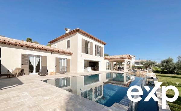 A VENDRE CALLIAN: Villa récente 6 pièces  avec piscine terrasses et jardin paysagé plat.