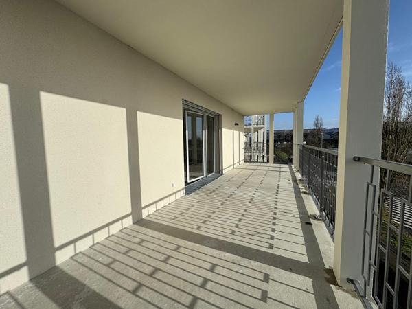 Appartement T3 avec terrasse à Laval - 76,60m²
