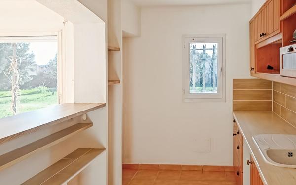 Maison à vendre    4 pièces •  Uzès