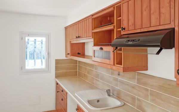 Maison à vendre    4 pièces •  Uzès