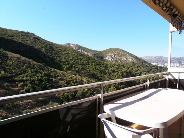 Marseille 13010 Saint Tronc Type 4 vue mer et collines