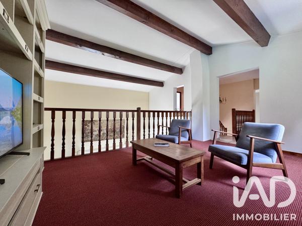 Maison à vendre 7 pièces 155 m² Nîmes