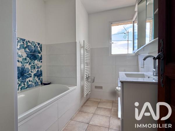 Maison à vendre 7 pièces 155 m² Nîmes