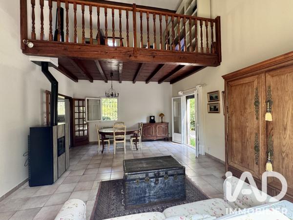 Maison à vendre 7 pièces 155 m² Nîmes