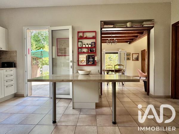 Maison à vendre 7 pièces 155 m² Nîmes