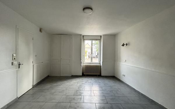 Appartement à louer    1 pièce •  Le Chevain