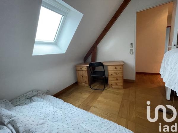 Maison traditionnelle 4 pièces de 130 m² à La Breille-les-Pins (49390)