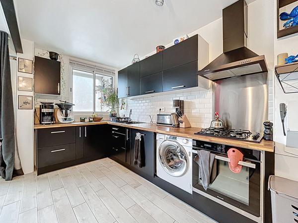 Appartement Saint Herblain quartier Bernardière à Saint-Herblain - 2/3 chambres - Loggia - Place de parking