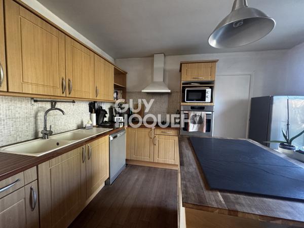 MAISON À VENDRE DE 7 PIÈCES DE 126,00 M²