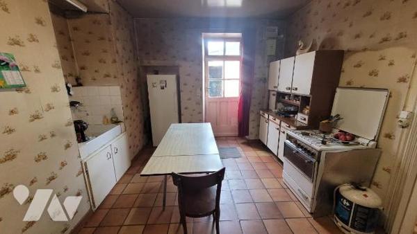 PRECIGNE-Longère à rénover-REF/VDL 1909