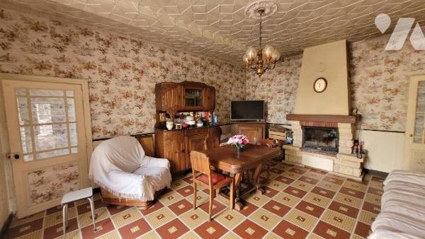 PRECIGNE-Longère à rénover-REF/VDL 1909