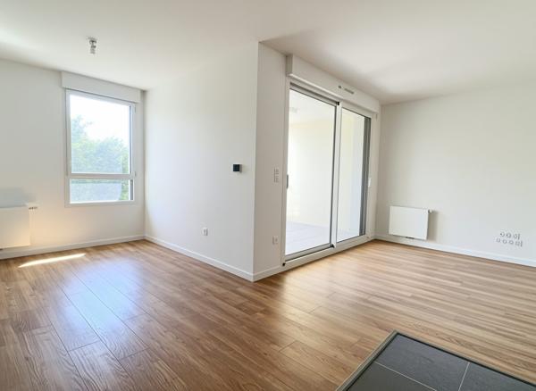 LIMITE CLERMONT/CHAM T2 DS RESID NEUVE