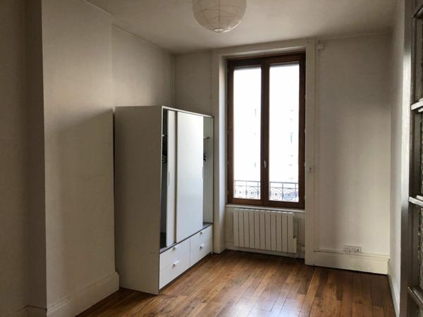 Appartement à louer    2 pièces • 41,50 m2 Lyon 7