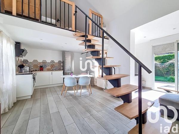 Maison de village 2 pièces de 42 m² à Neufchâtel-en-Bray (76270)