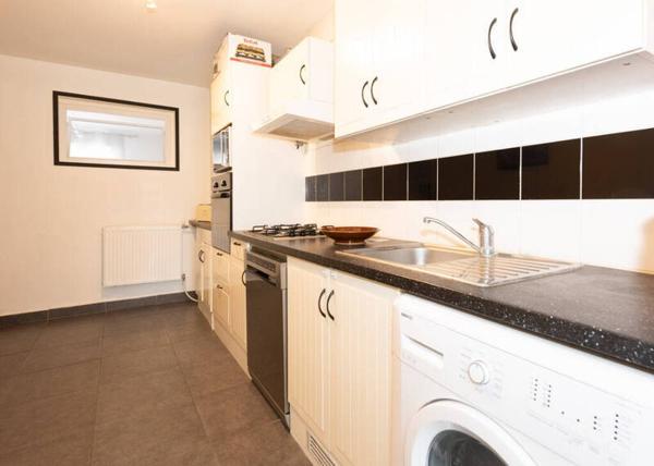 Appartement 4 pièces                                        - 44600 Saint-Nazaire - Est Réf : 131009