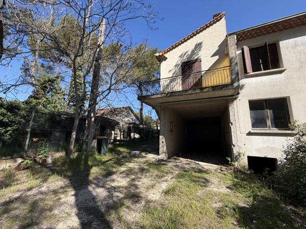 Cabriès (13480) Maison duplex à rénover de 80m2 sur 422 m2 de terrain.