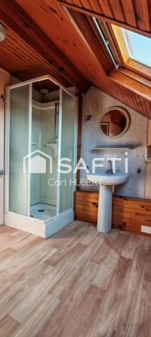 Grand pavillon individuel avec jardin