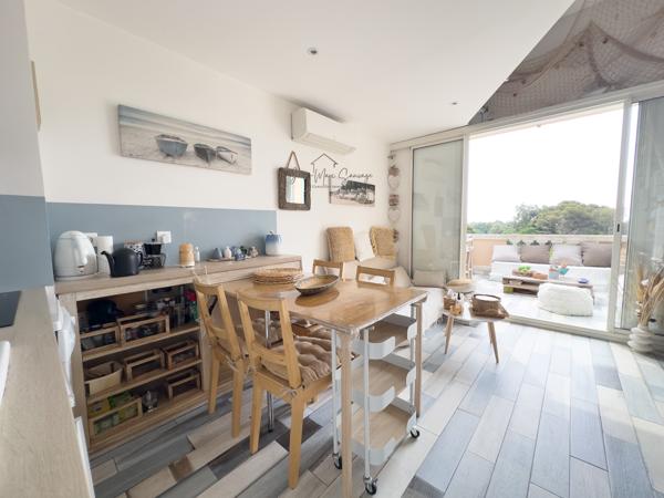 Saint-Raphaël (83700) T3 duplex terrasse piscine proche mer Saint-Raphaël