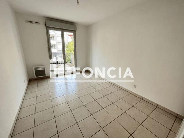 Location Appartement 3 pièces 62.5 m² - 64 BOULEVARD SILVIO TRENTIN Toulouse 31200