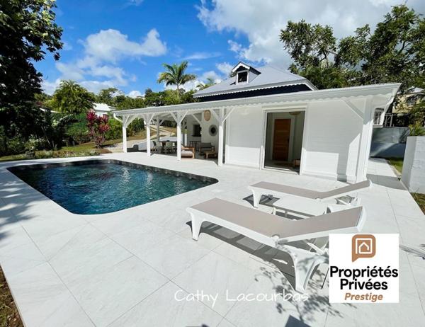 Villa rénovée avec piscine effet Bali-havre de paix- sur 2700 M² - Petit Bourg
