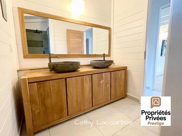 Villa rénovée avec piscine effet Bali-havre de paix- sur 2700 M² - Petit Bourg