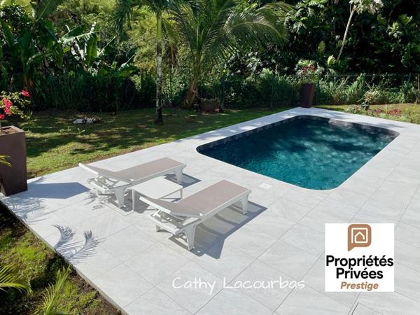 Villa rénovée avec piscine effet Bali-havre de paix- sur 2700 M² - Petit Bourg