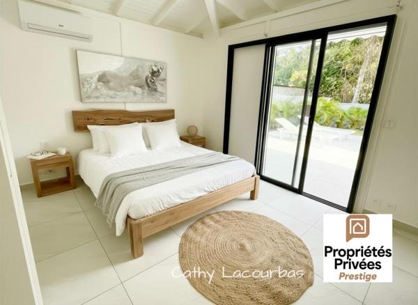 Villa rénovée avec piscine effet Bali-havre de paix- sur 2700 M² - Petit Bourg