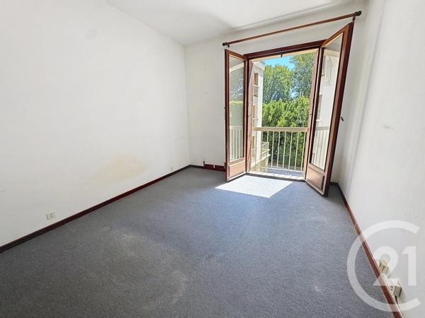 Appartement F4 à vendre  4 pièces - 107,48 m 2   AVIGNON  - 84