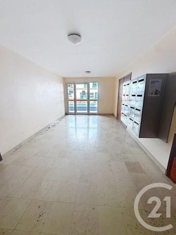 Appartement F4 à vendre  4 pièces - 107,48 m 2   AVIGNON  - 84