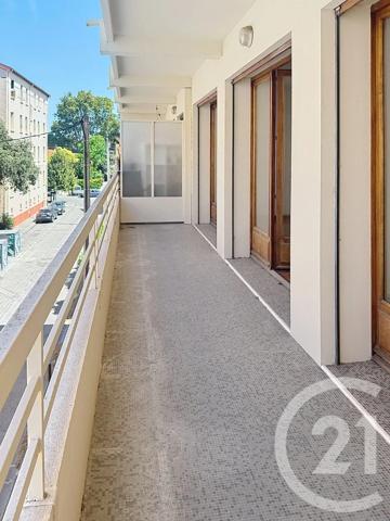Appartement F4 à vendre  4 pièces - 107,48 m 2   AVIGNON  - 84