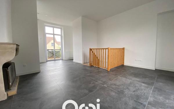 Appartement à vendre    3 pièces • 71,50 m2 Vaux-le-Pénil