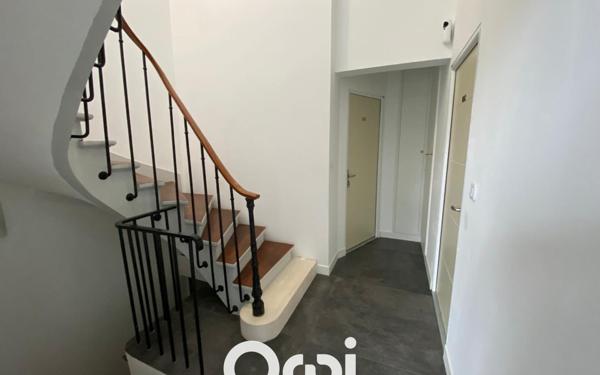 Appartement à vendre    3 pièces • 71,50 m2 Vaux-le-Pénil