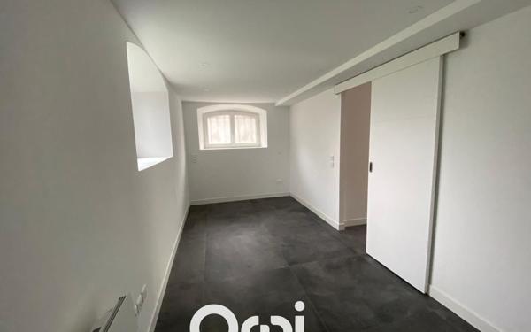 Appartement à vendre    3 pièces • 71,50 m2 Vaux-le-Pénil