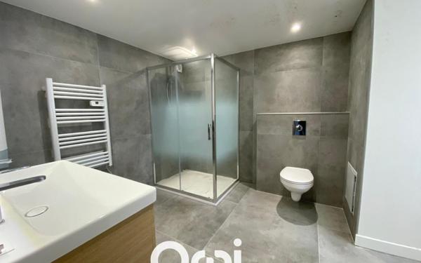 Appartement à vendre    3 pièces • 71,50 m2 Vaux-le-Pénil