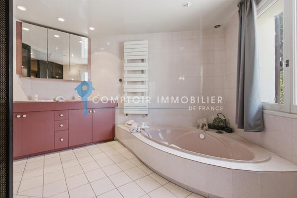 Maison 7 pièce(s) 4 chambre(s) 179 m²