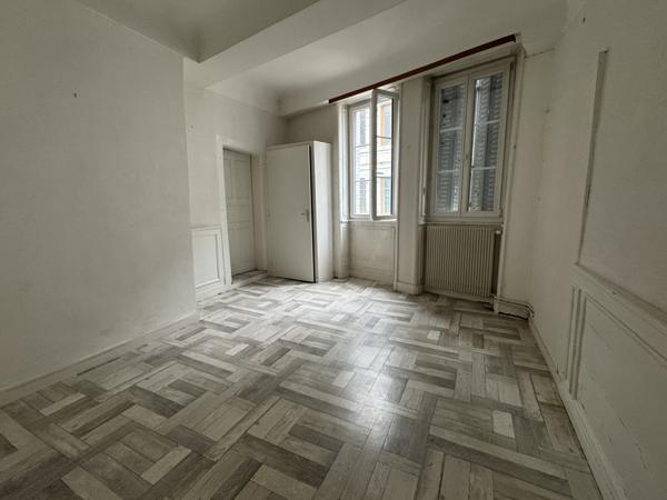 Immeuble 7 pièces - 135 m² Exclusivité efficity